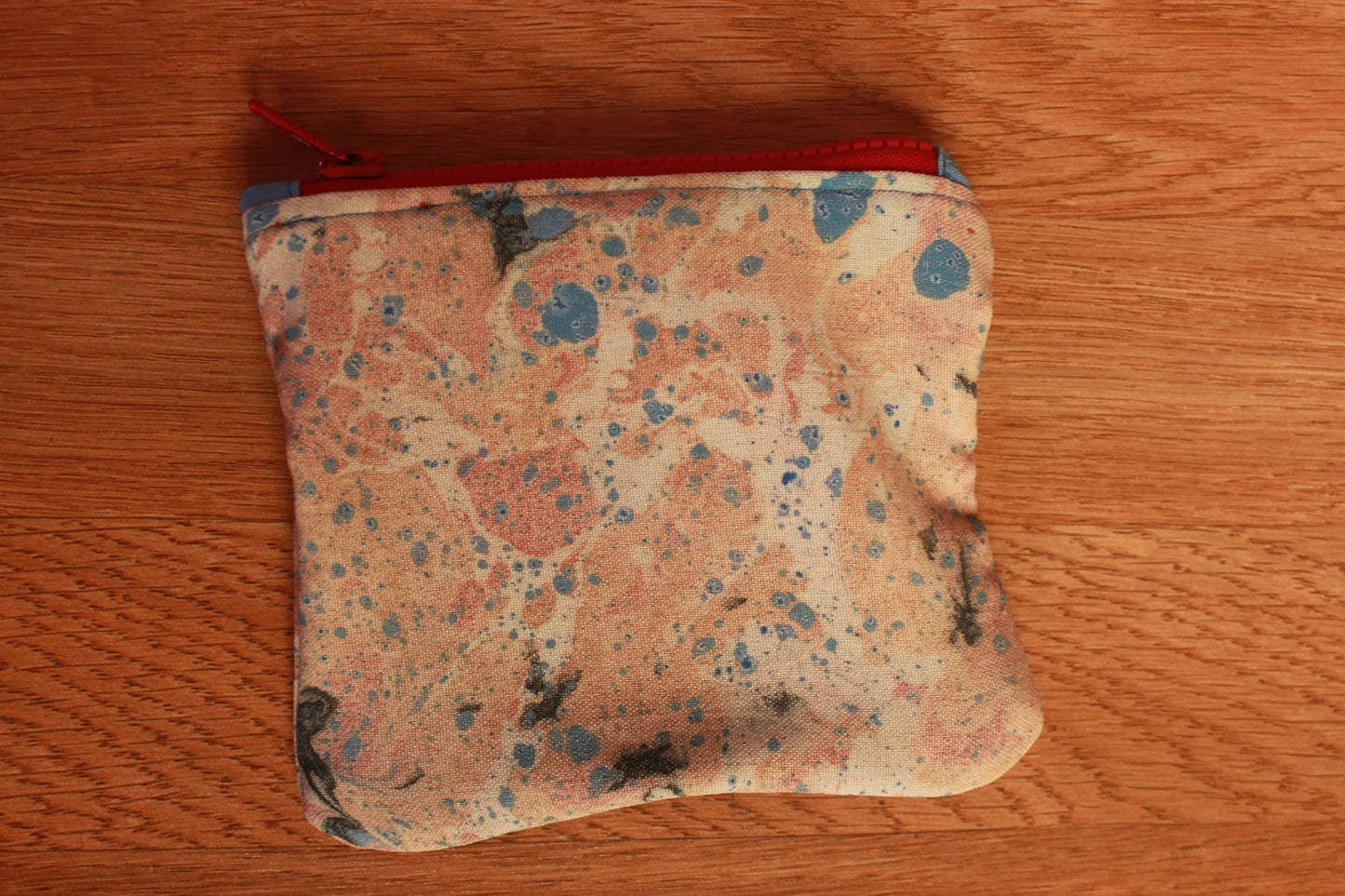 Red Pocket Small Marbled Pouch